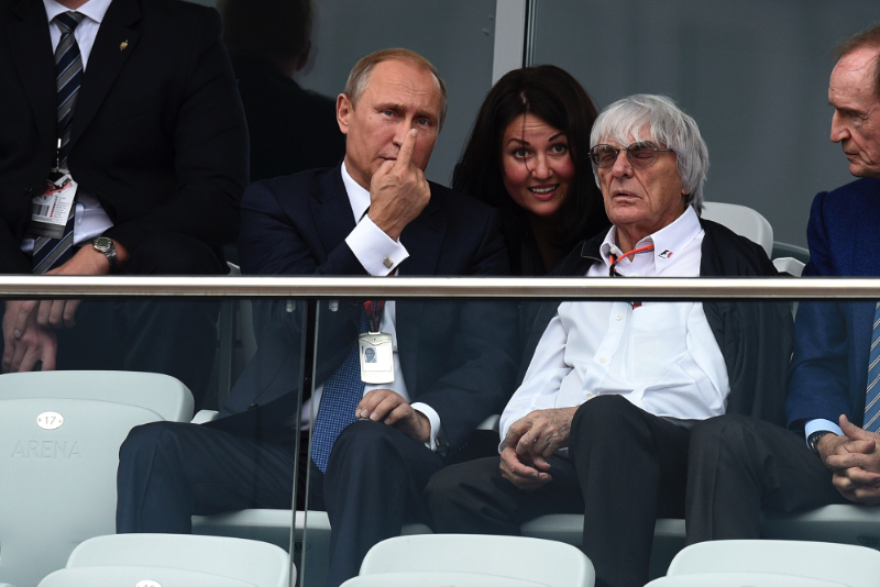 Ish-bosi i “Formula 1” i gatshëm të japë jetën për Putin: Do i dilja plumbit para për të