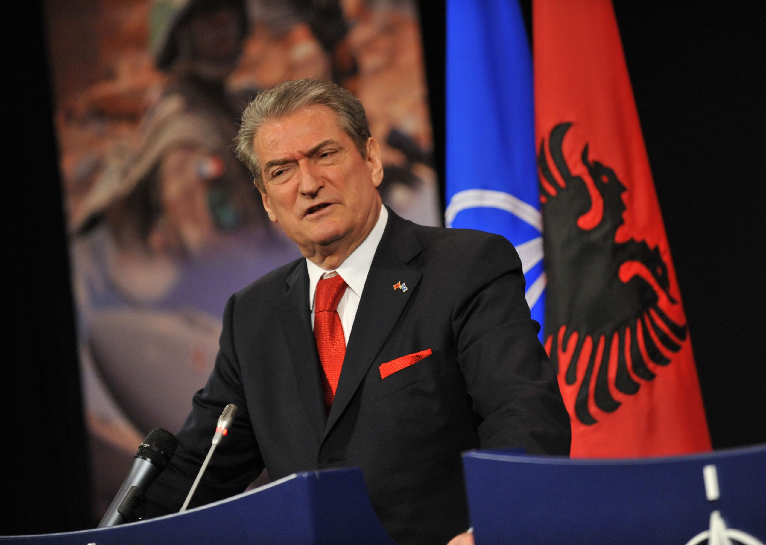 Berisha për deklaratat e Scholz: I kërkoi publikisht serbomadhit Vuçiç njohjen e Kosovës