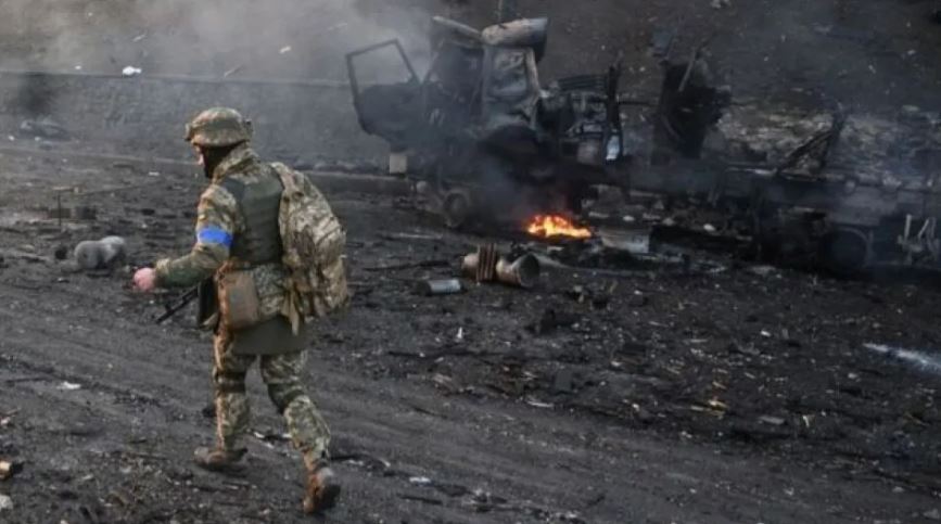 Bombardimet ruse godasin qendrën e kërkimit bërthamor në Kharkiv