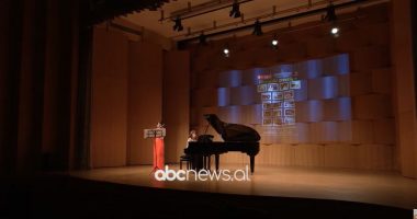 Violinistja Ina Kosturi  merr çmimin “Oscar Rieding”