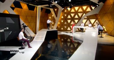 Pse po ikin studentët jashtë? Profesorët diskutojnë në “Bardh a Zi”