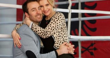 “Më toleron më shumë”, Rudina Magjistari flet si rrallëherë për bashkëshortin