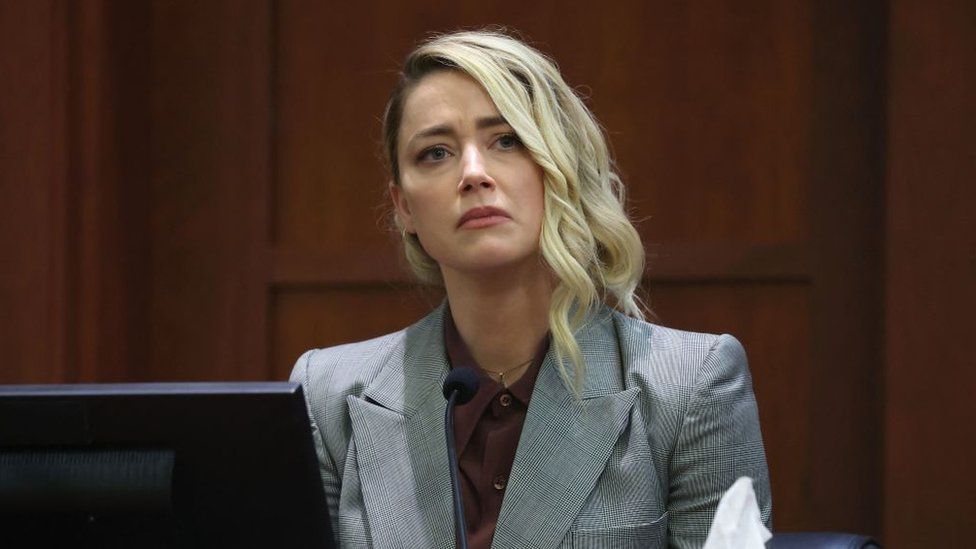 Pas disfatës që pësoi me Johnny Depp, Amber Heard sërish në telashe me ligjin