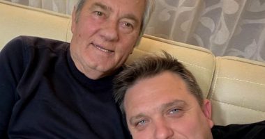 Zef Deda mbush 72-vjeç, Juli i bën urimin më të ndjerë: Të gjithë janë rritur me humorin tënd