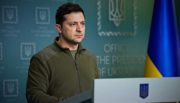 Rusia ul armët në Donbas? Zelensky mohon prendimet e armikut, 34 sulme në 24 orë