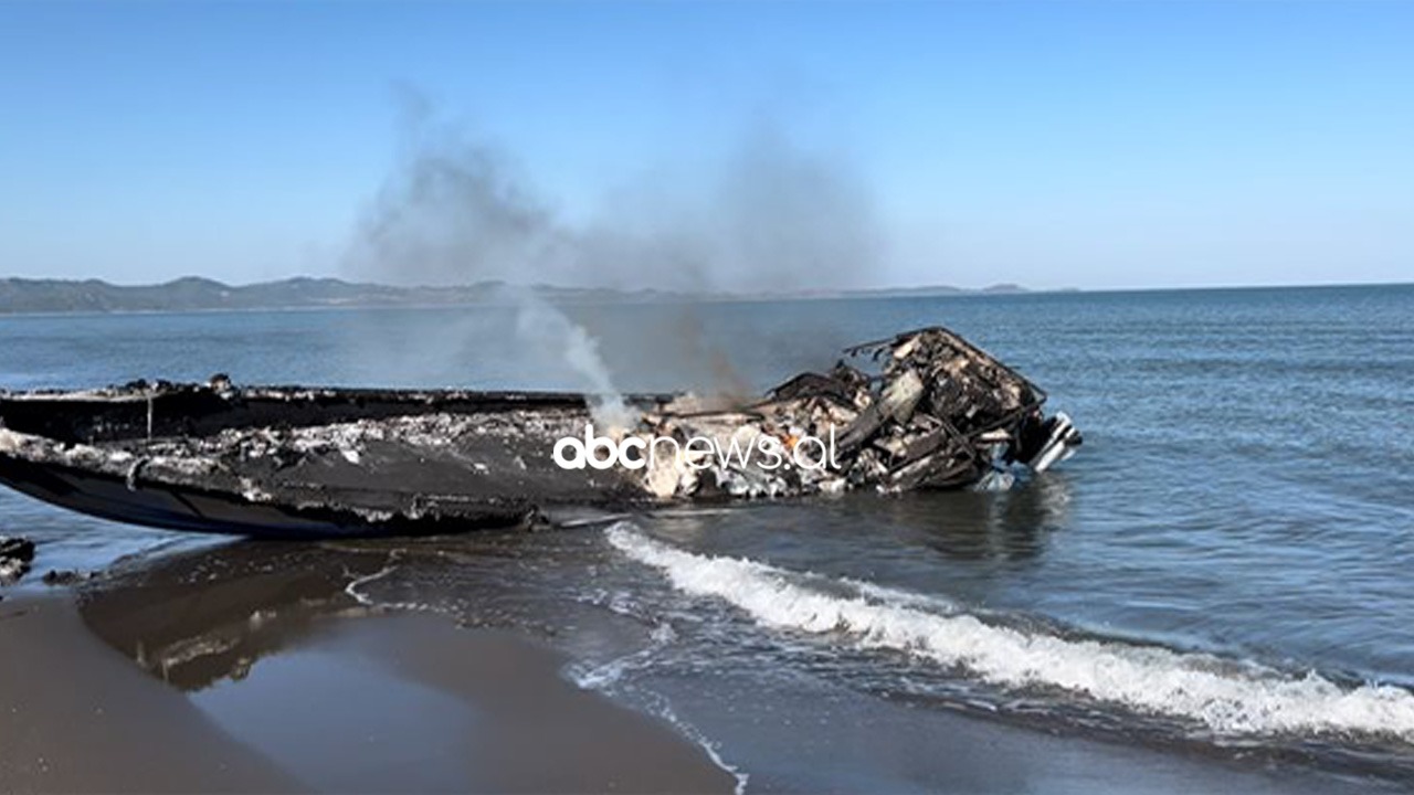 Aksion nga deti dhe nga ajri, gjendet e djegur në Kurbin gomonia që “i shpëtoi” Guardia di Finanzas (PAMJE)