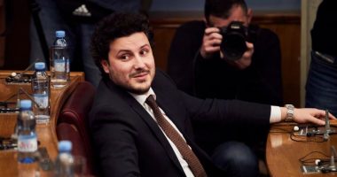 A mund ta shpëtojë Kisha qeverinë e Abazoviçit?