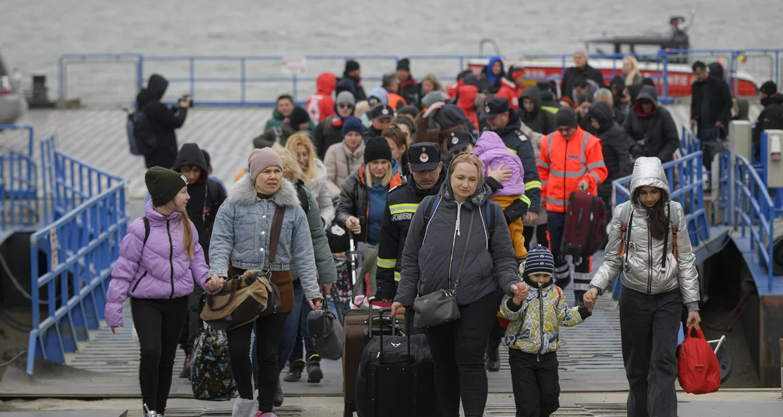 Ukraina në nivelet e paraluftës, rritet fluksi i refugjatëve drejt BE-së