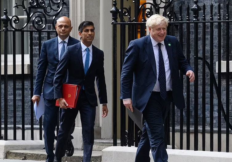 EMRAT/ Boris Johnson zëvendëson ministrat që dhanë dorëheqjen