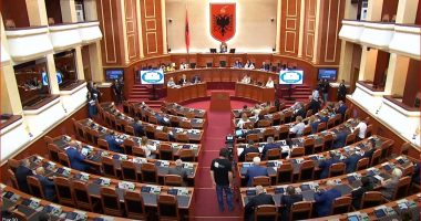 Miratohet me 113 vota projektrezoluta për gjenocidin serb në Sebrenicë, “Ok” anëtarësimit të Finlandës dhe Suedisë në NATO