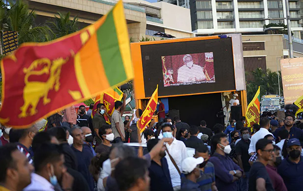 Dorëheqja e presidentit, Sri Lanka shpall gjendjen e jashtëzakonshme