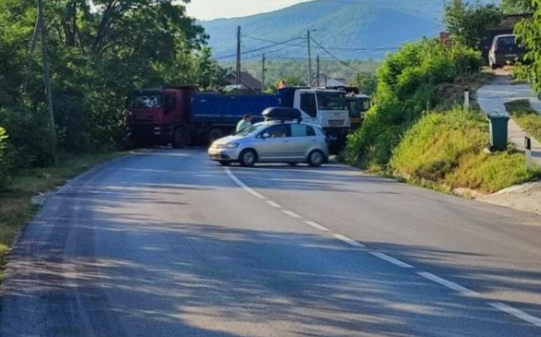 Reciprociteti, në veri të Kosovës shihen njerëz me maska