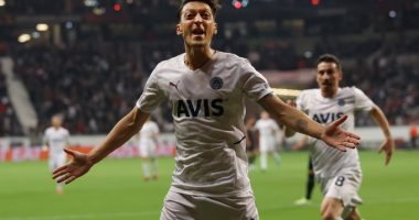 Zyrtare: Mesut Ozil gjen menjëherë klubin e tij të ri, “magjistari” mbetet në Turqi