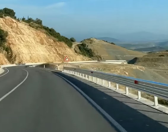 VIDEO/ Hapet rruga Kardhiq-Delvinë, 45 minuta më pak nga Tirana drejt Sarandës