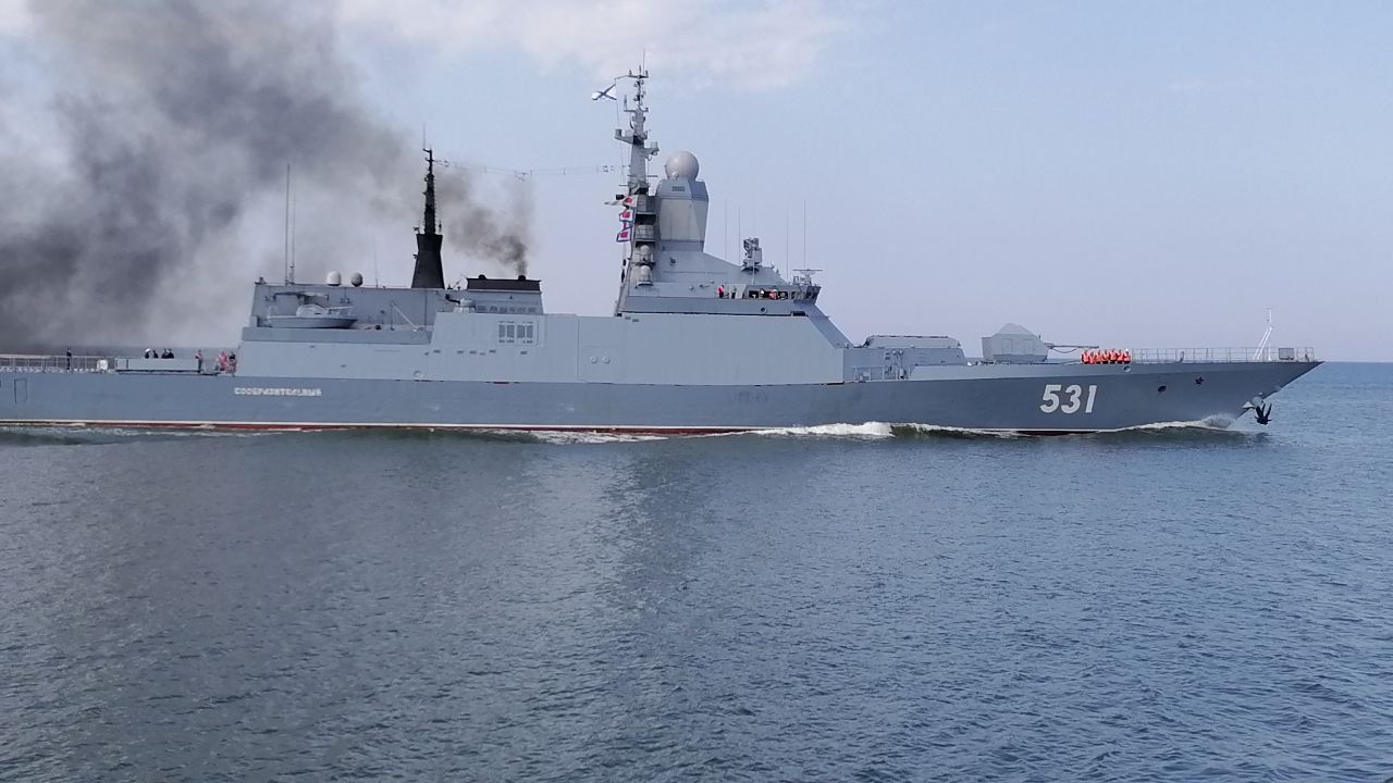 Rusia “fundos aksidentalisht anijen e saj në Detin e Zi”