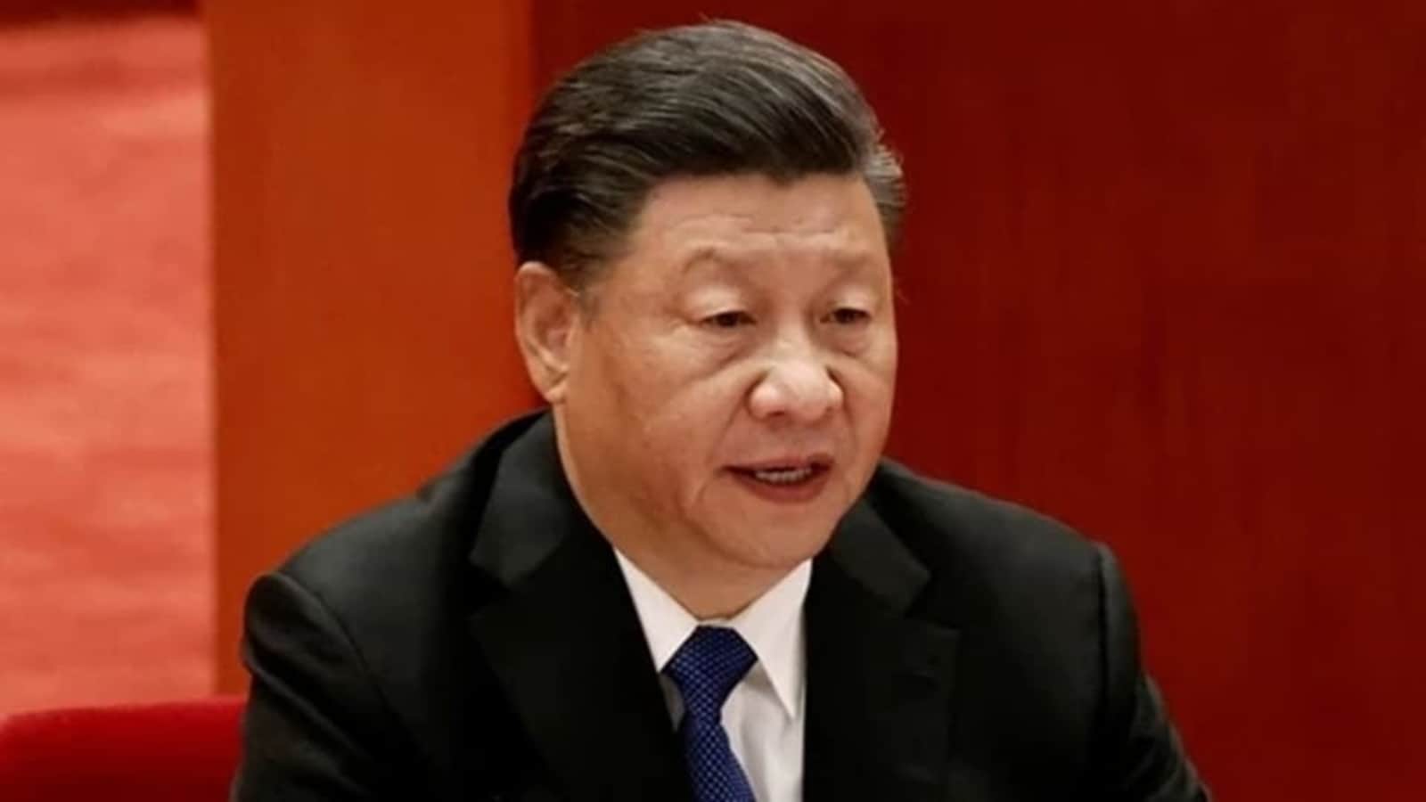 Xi Jinping: “Hong Kongu është ngritur nga hiri”