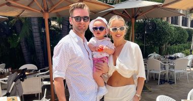 “Bën pushime pa djalin”, modelja shqiptare ka një përgjigje për kritikët