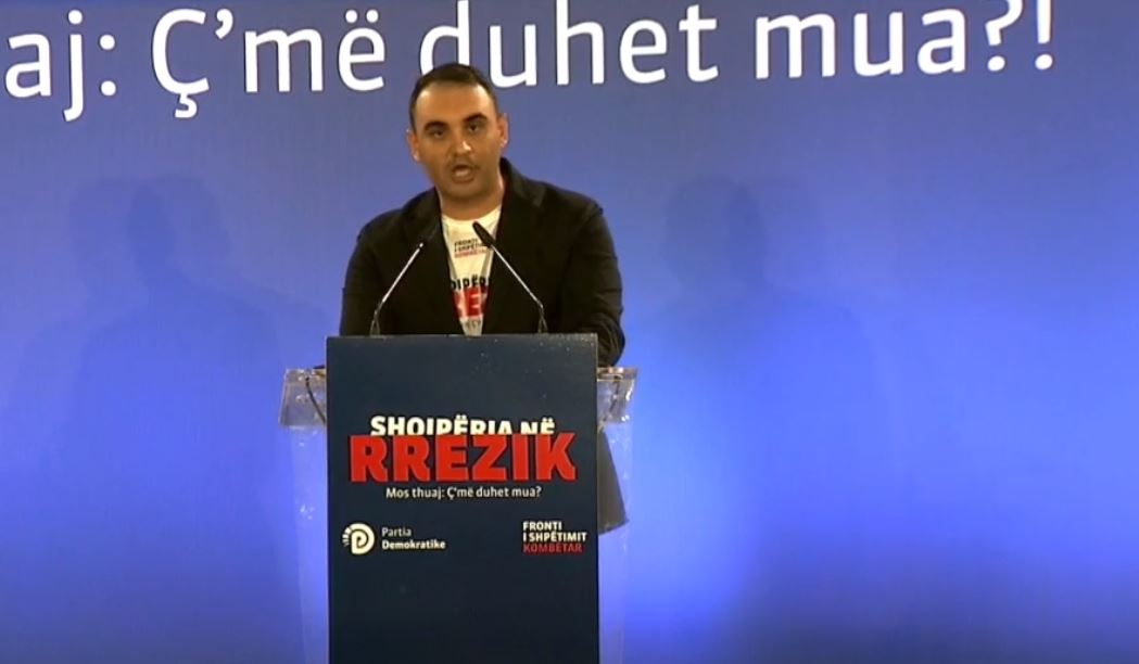 “Rama ik”, Këlliçi përpara protestuesve: Ta dëgjojë deri në Vlorë, ia ka mbathur sot