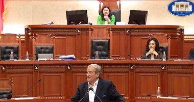 “Pse mbani sekret Vettingun”, Berisha: Njerëzit vdisnin nga Covid sepse u vodhën fondet