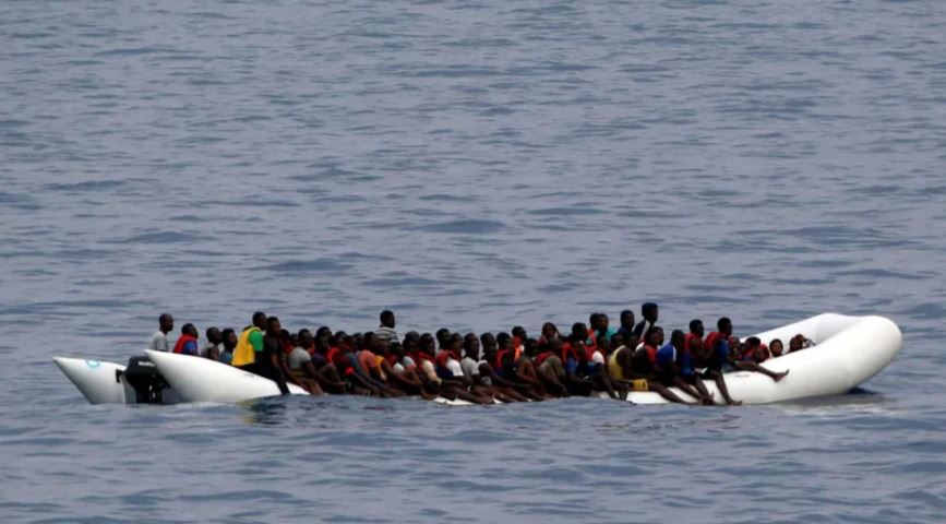 Humbin jetën 22 emigrantë në brigjet e Libisë
