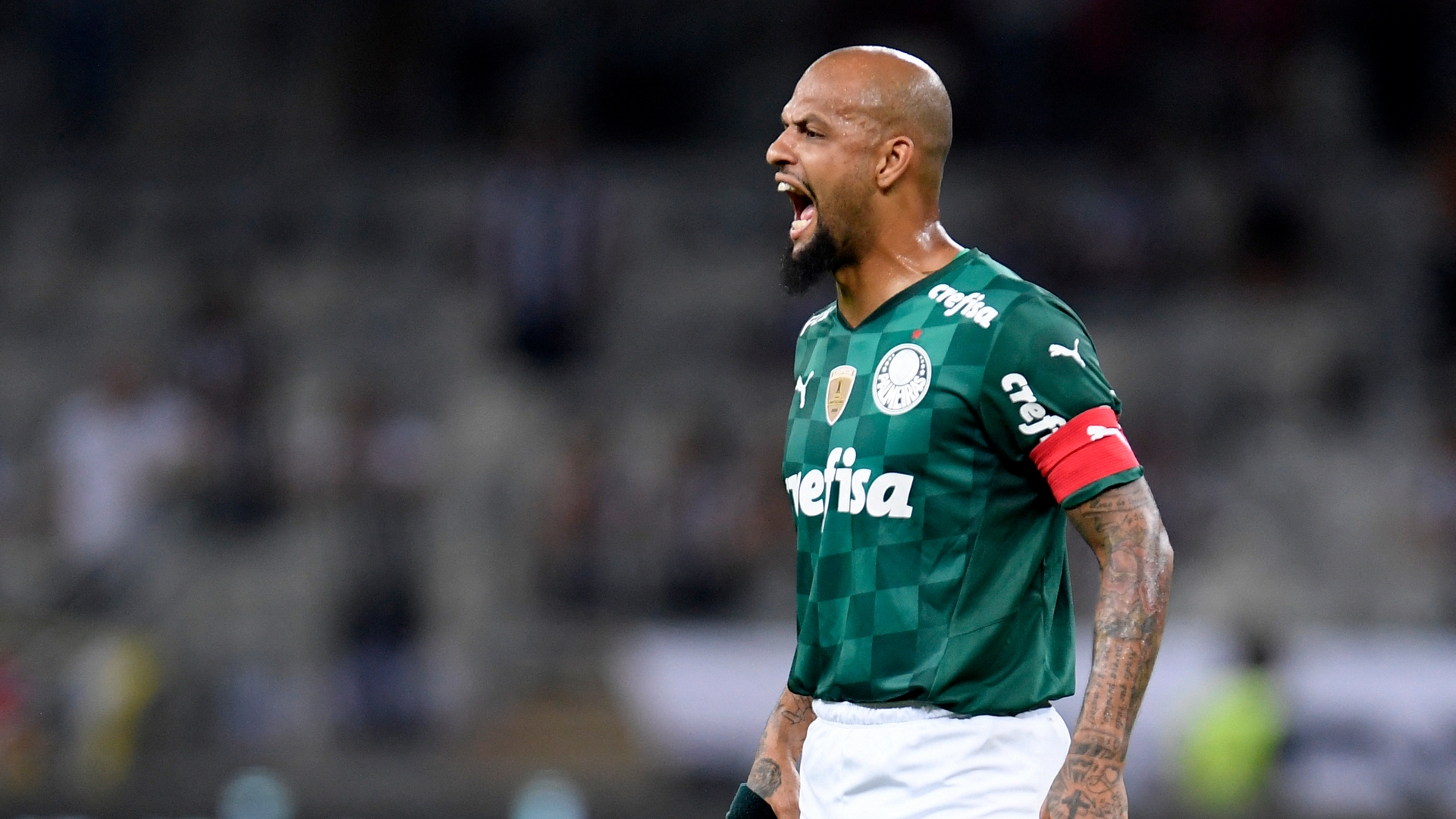 Të armatosur dhe me maska, Felipe Melo përjeton momente paniku