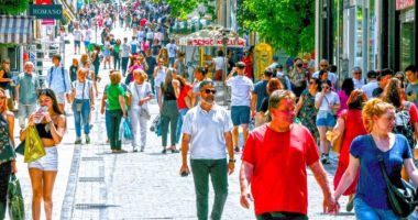 Bum rastesh me Covid-19 në Greqi, skenari për rikthimin e maskës, ekspertët thirrje për vigjilencë