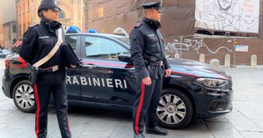 Sherr për radhën në tualet, 17-vjeçari shqiptar godet me thikë bashkëmoshatarin