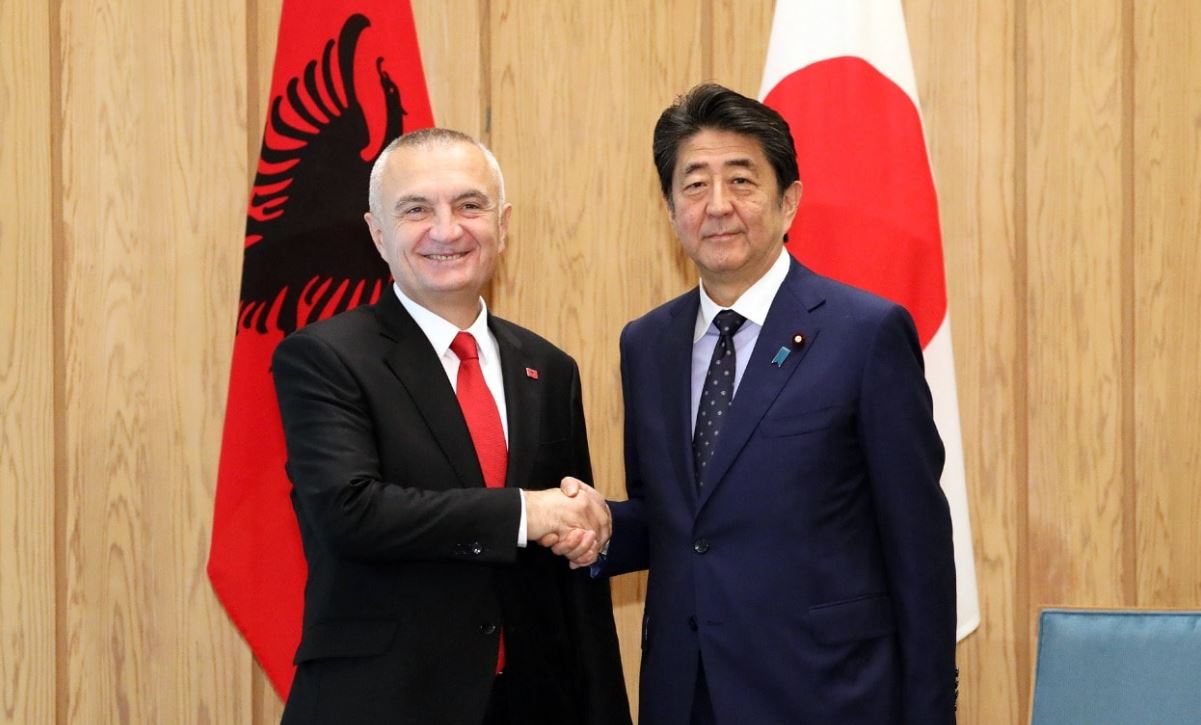 Meta dënon vrasjen e ish-kryeministrit japonez: Abe do të mbahet mend si një mik i çmuar i popullit shqiptar