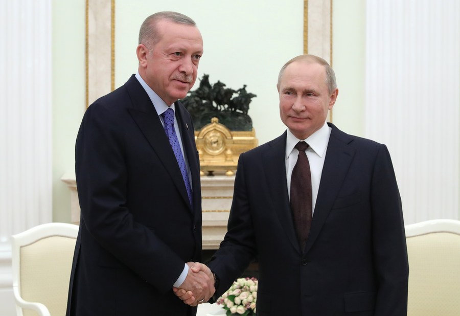 Në “mision” për të nxjerrë grurin nga Ukraina, Erdogan takon Putinin në Teheran