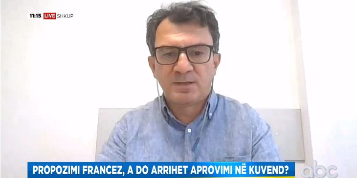 “Refuzimi i propozimit francez mund të sjellë destabilitet,” gazetari: Protestat në Shkup, të nxitura nga opozita pro-ruse