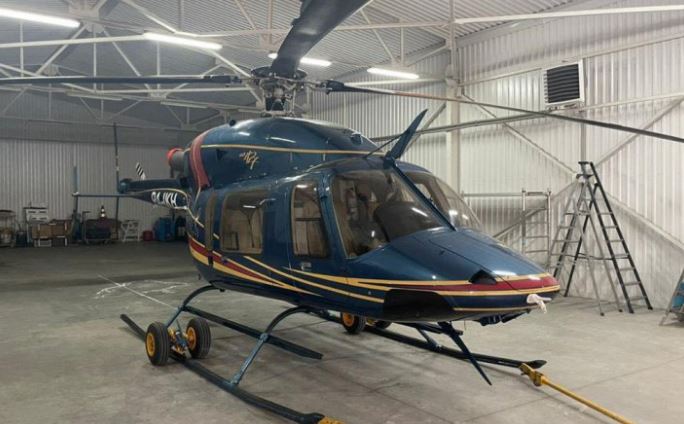 Ukrainasit sekuestrojnë helikopterin dhe avionin privat të aleatit të Putinit