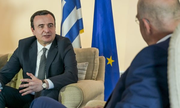 Kurti takon ministrin e jashtëm grek, flitet për thellim raportesh