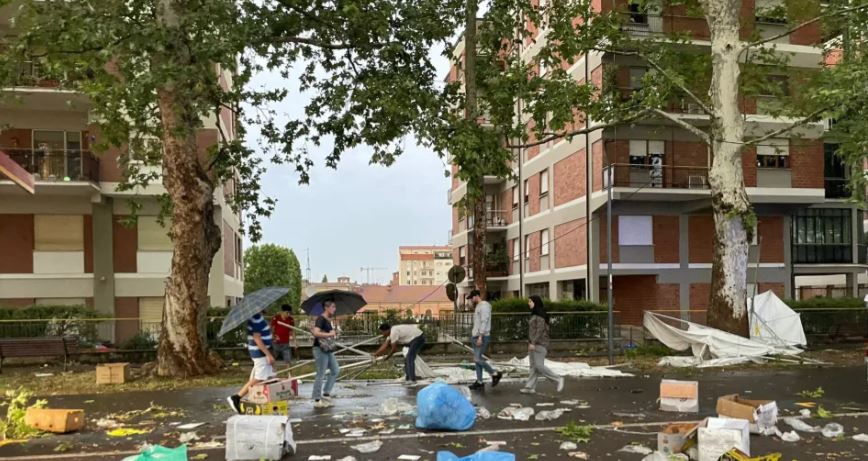 Moti i keq në Itali, tornado merr gjithçka që del përpara, vdes një person