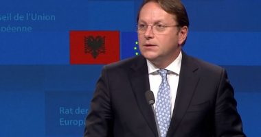 “Anëtar të BE, deri në fund të mandatit të ardhshëm”, Varhelyi: Mbështetje Shqipërisë në përshpejtimin e reformave