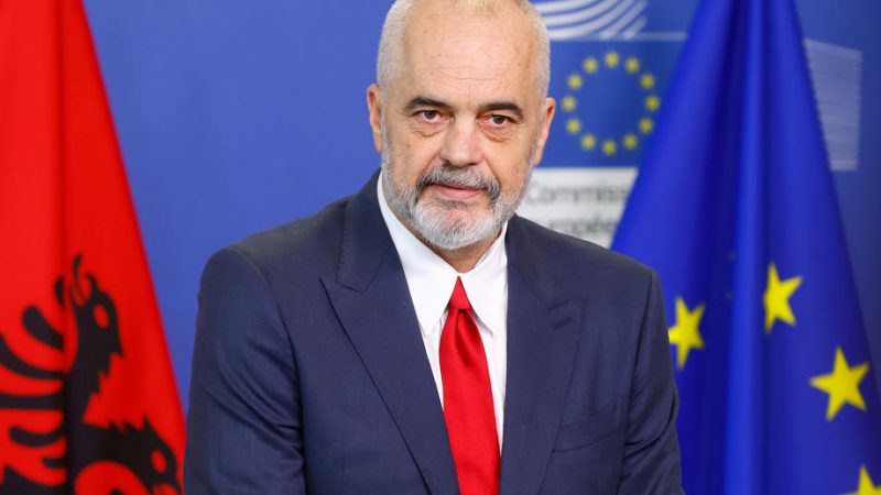 Sfidat e Shqipërisë përballë BE-së, sundimi i ligjit dhe lufta kundër korrupsionit ndërsa vendi hedh hapat e parë drejt anëtarësimit