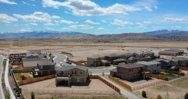 Pagoi mbi gjysmë milion $ për shtëpinë e ëndrrave, gruaja bëhet padashje pronare e 84 pronave të tjera