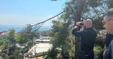 Gledis Nano inspekton plazhin me dylbi, ultimatum vartësve: Tani mos toleroni askënd