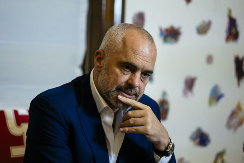 Gati rihapja e basteve sportive, Tabaku thumbon Ramën: Çka ndryshuar nga dje?!