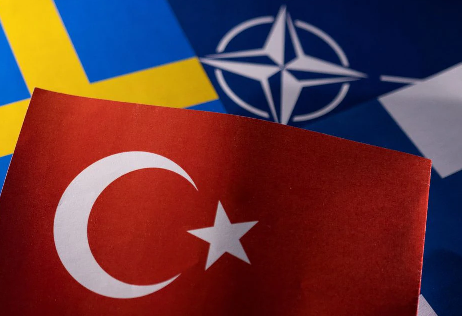 Zyrtarë të Turqisë, Finlandës dhe Suedisë priten të takohen sot, në fokus anëtarësimi në NATO