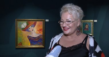 Mjekja kirurge Iida Shosha prezanton pasionin për pikturën me ekspozitën “Colours of Life”