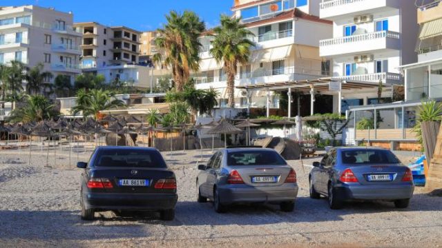 Shqiptarët të dashuruar me 'Mercedes'-in/ 2 nga 10 makina në rrugë janë 'Benz'/ Nga vjen adhurimi për markën gjermane