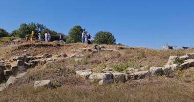 Gjenden gjurmë të tempujve të shenjtë në Apoloni