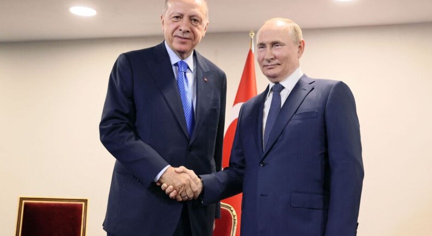 Erdogani mbërrin në resortin rus, pritet të takohet me Putinin