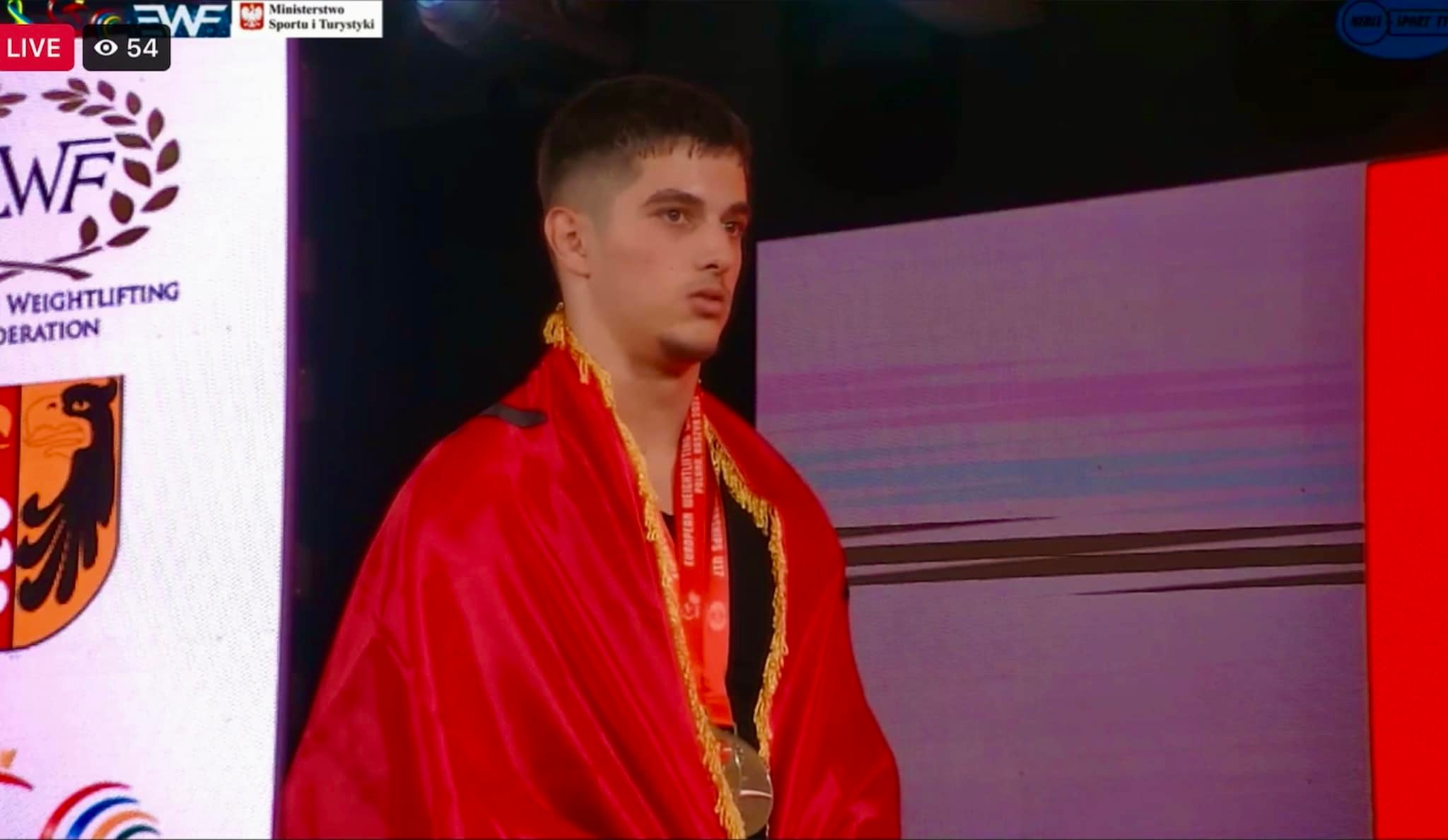 Shqipëria ka një fenomen në peshëngritje, Ertjan Kofsha siguron 3 medalja ari në Kampionatin Europian U-17 në Poloni