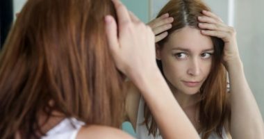 Studimi: Thinja e flokëve mund të tregojë një problem të madh shëndetësor