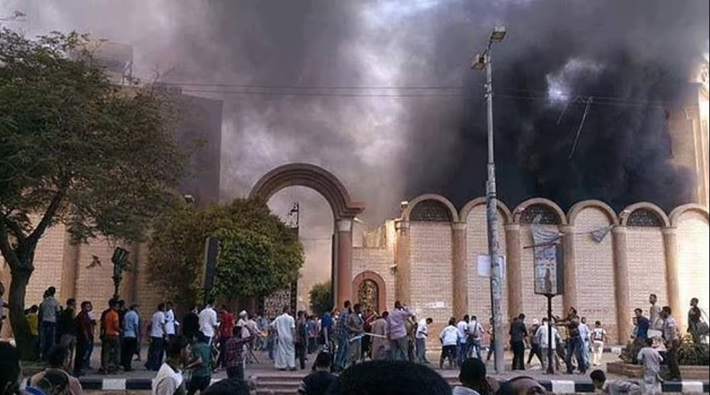 Përfshihet nga flakët një kishë në Egjipt, 40 të vdekur, mes tyre dhe fëmijë