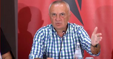 Metës i kujtojnë djegien e mandateve në Vlorë: Turp të ketë LSI, e ka porosinë të shkruar ish-kryetarja juaj