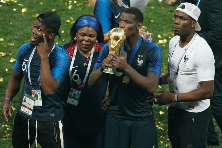 Situata kaotike në familjen e Pogba, reagon presidenti i klubit francez: Koka e “bandës” është mamaja e tyre