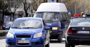 Pogradec/ Kryenin gërmime në varret Ilire të Selcës, shoqërohen 3 persona nga policia