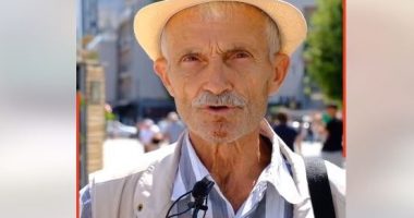 Profesori i historisë: Më mirë i mbyllim shkollat se sa të lejojmë mbajtjen e shamisë në to